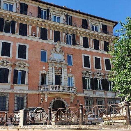 Palazzo Marescalchi Belli, Vicino Piazza Di Spagna Řím Exteriér fotografie
